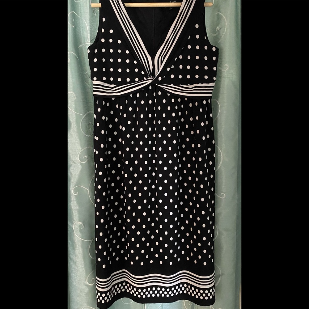 Maggy Boutique black and white white dress size 8